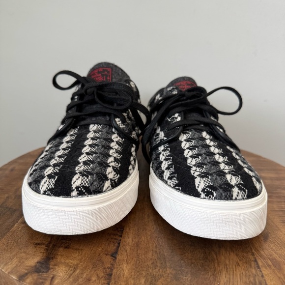 Nike SB Mid Warmth Black Ivory Shoes Men’s 10 - Picture 3 of 8